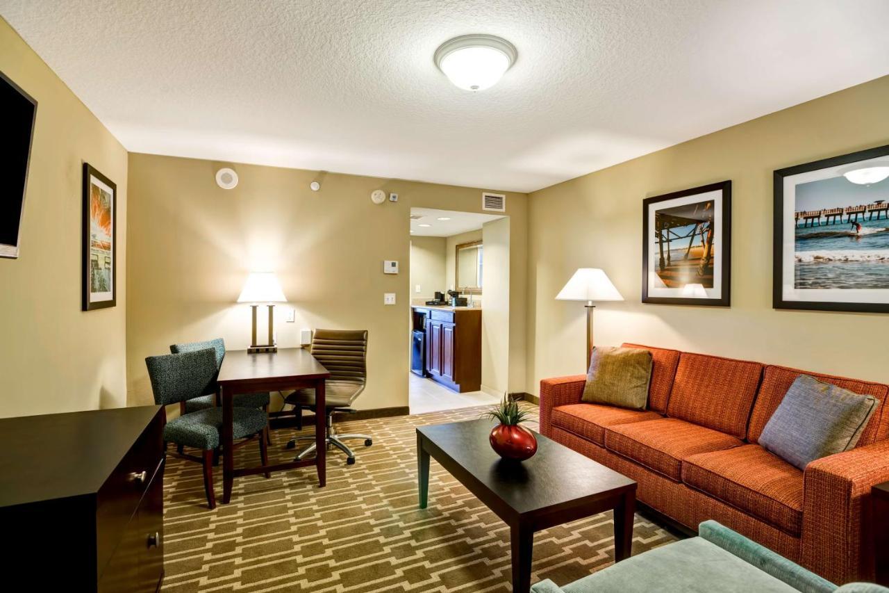 Embassy Suites Fort Myers - Estero Exteriér fotografie