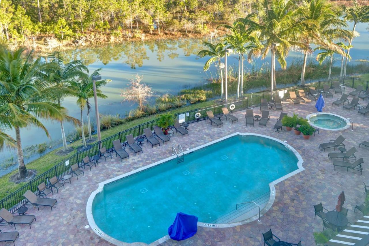 Embassy Suites Fort Myers - Estero Exteriér fotografie
