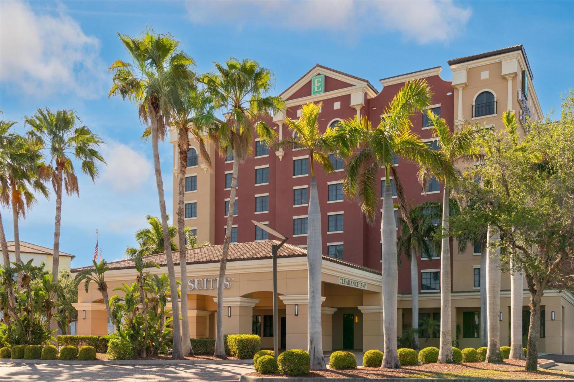 Embassy Suites Fort Myers - Estero Exteriér fotografie